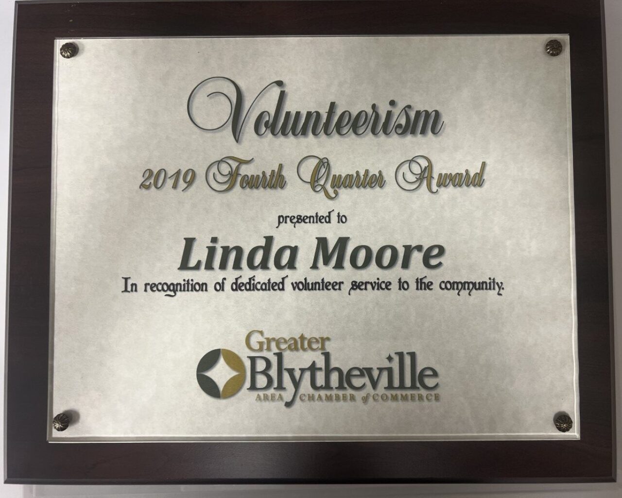 Volunteerism Award Presented to Linda Moore